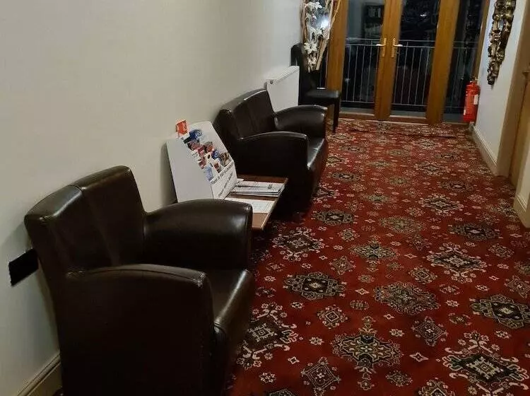 Отель The Kings Head Inn