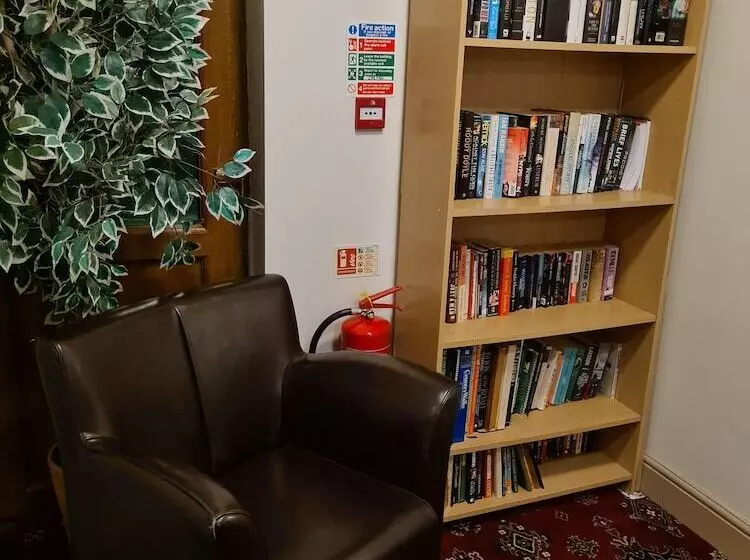 Отель The Kings Head Inn