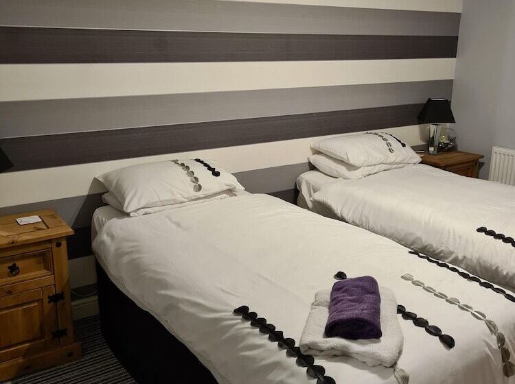 فندق The Kings Head Inn