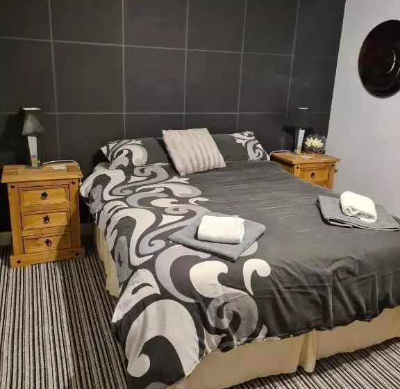 Отель The Kings Head Inn