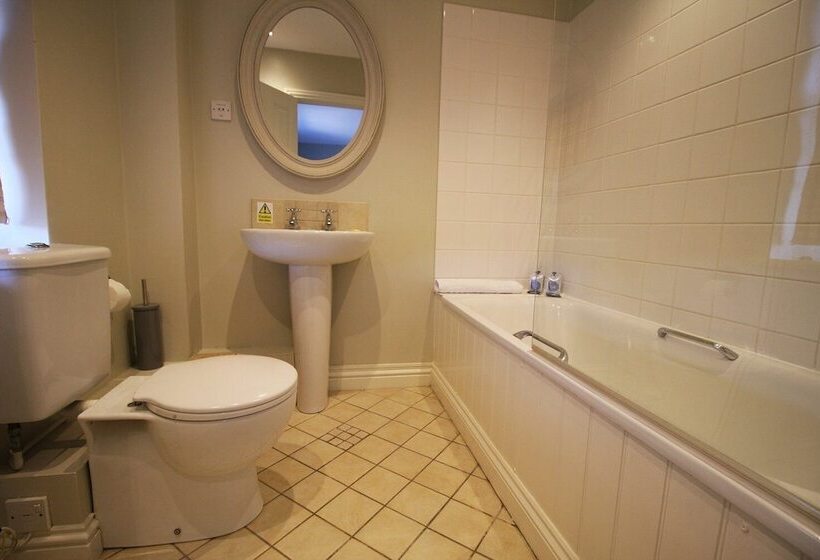 فندق The Tawny Owl