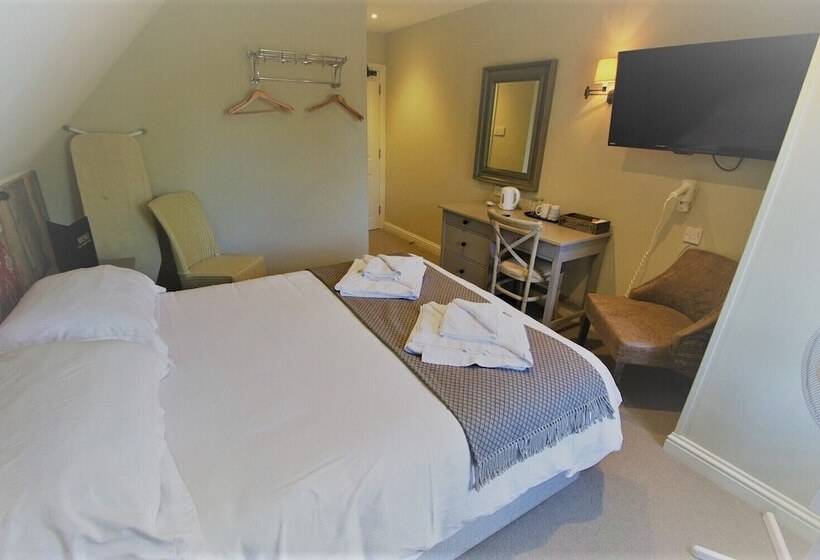 فندق The Tawny Owl