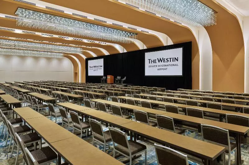 ホテル The Westin Denver International Airport