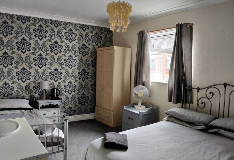 ホテル The White Lion