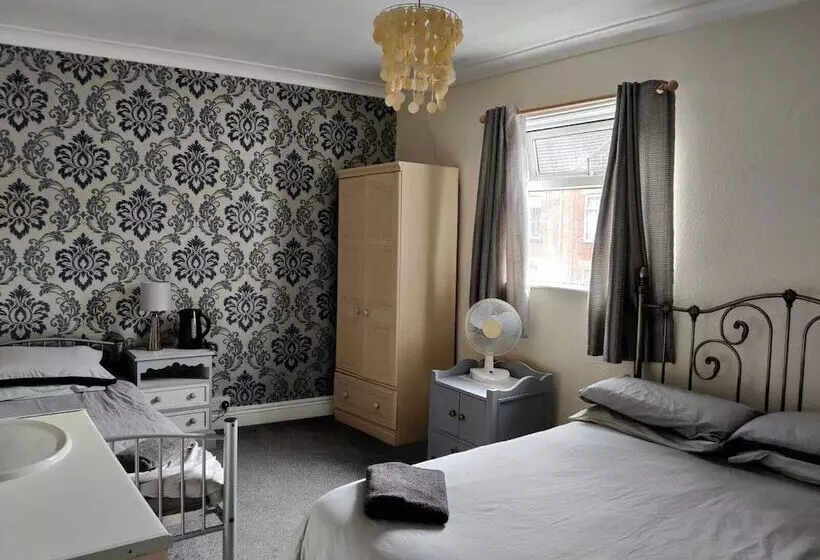 ホテル The White Lion