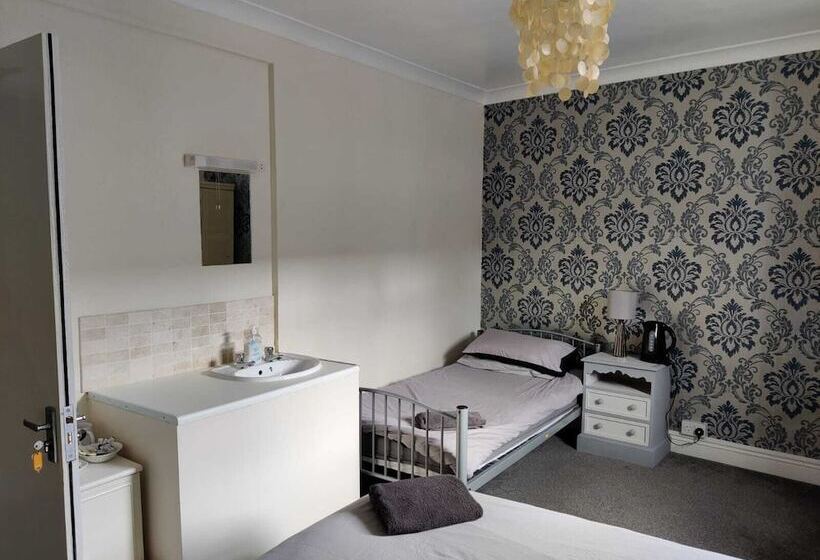 ホテル The White Lion