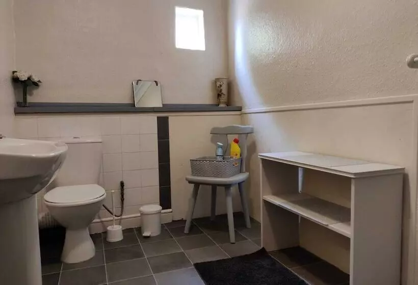 ホテル The White Lion