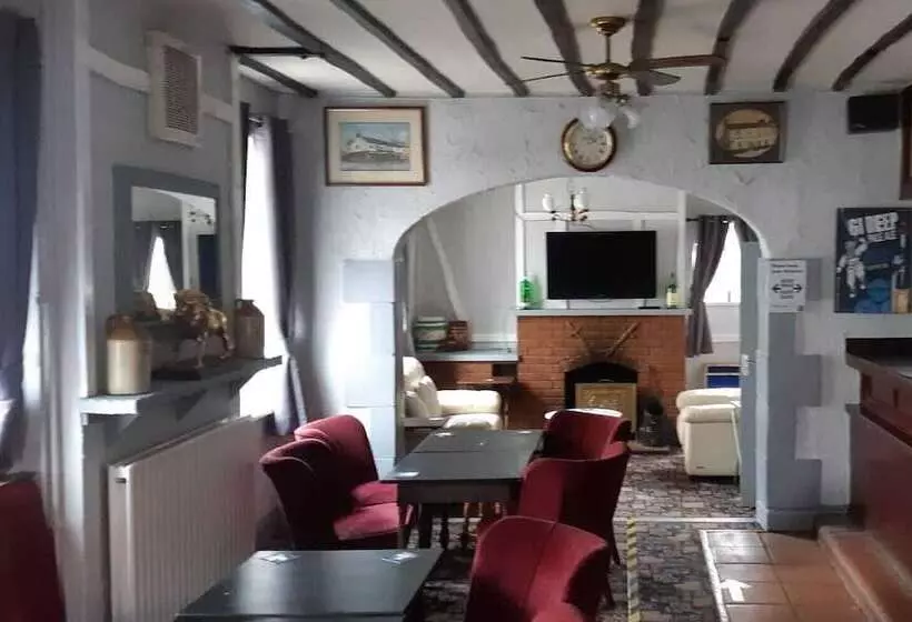 ホテル The White Lion