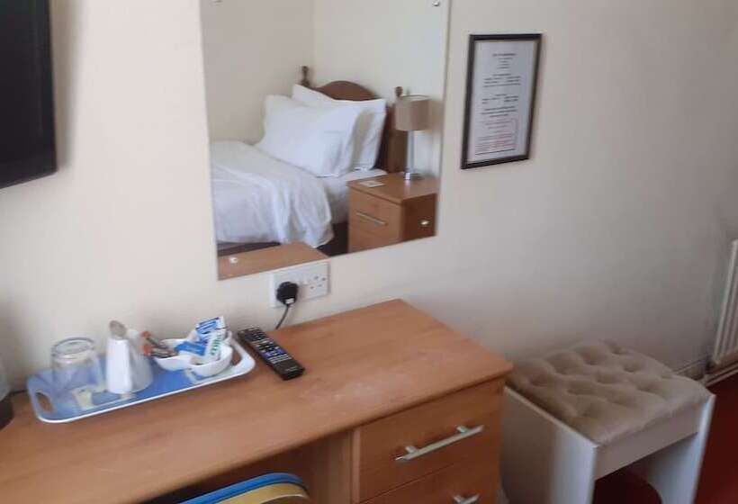 בית מלון כפרי Weatherbury