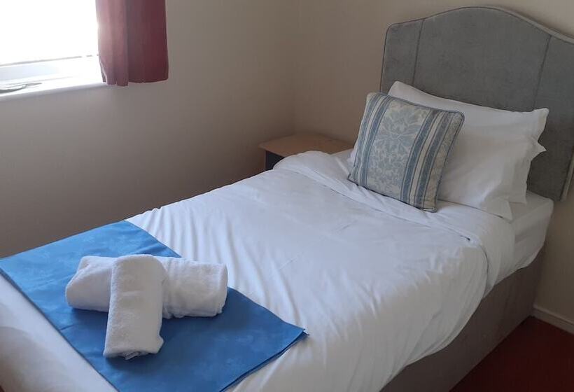 בית מלון כפרי Weatherbury