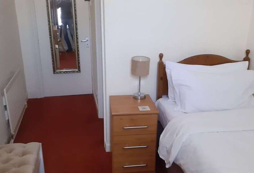 בית מלון כפרי Weatherbury