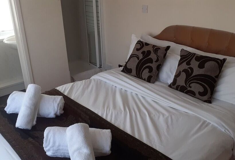 בית מלון כפרי Weatherbury