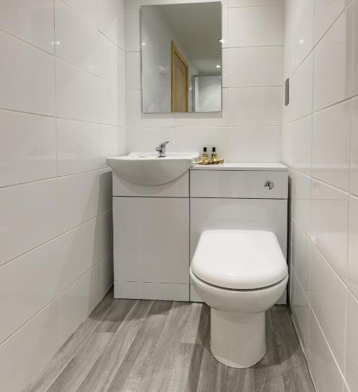 בית מלון כפרי Woodlands Hall