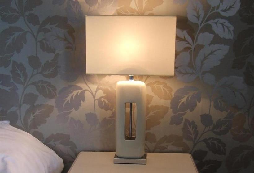 호텔 Ye Olde George Inn  Badger Pubs