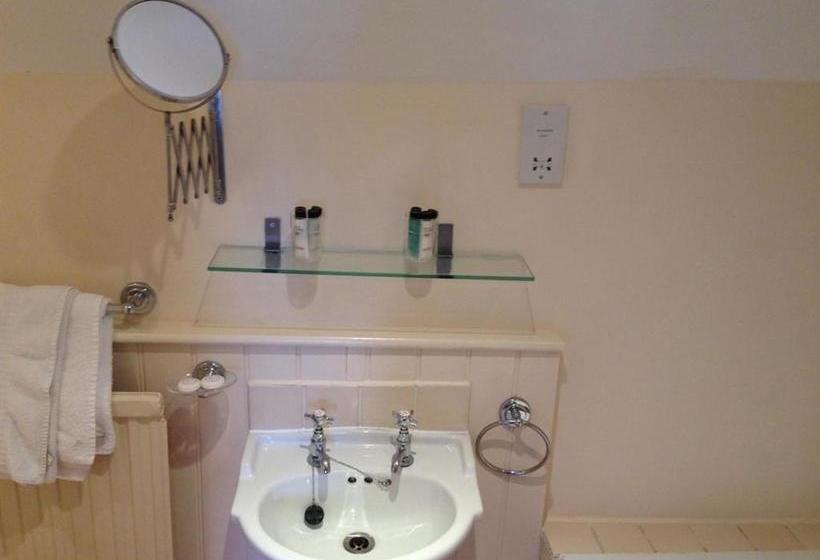 호텔 Ye Olde George Inn  Badger Pubs