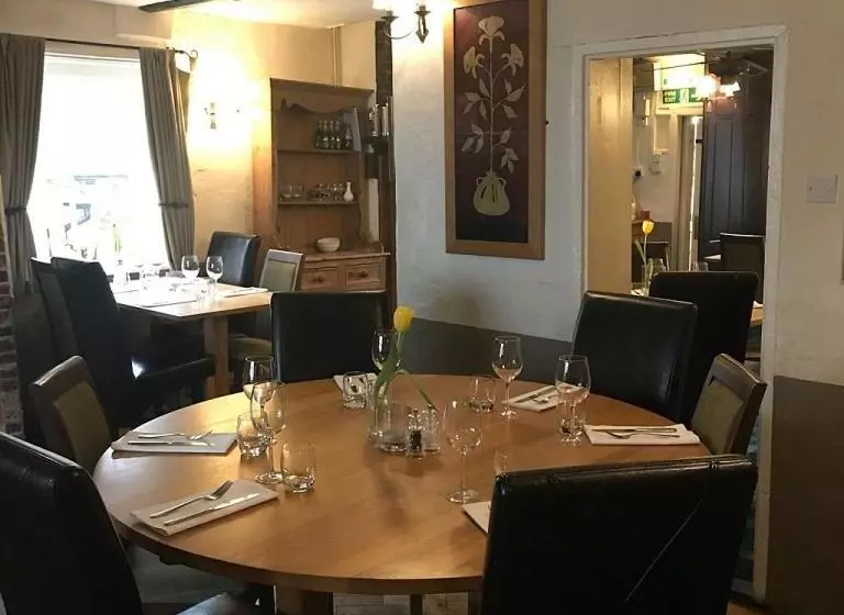 Отель Ye Olde George Inn  Badger Pubs