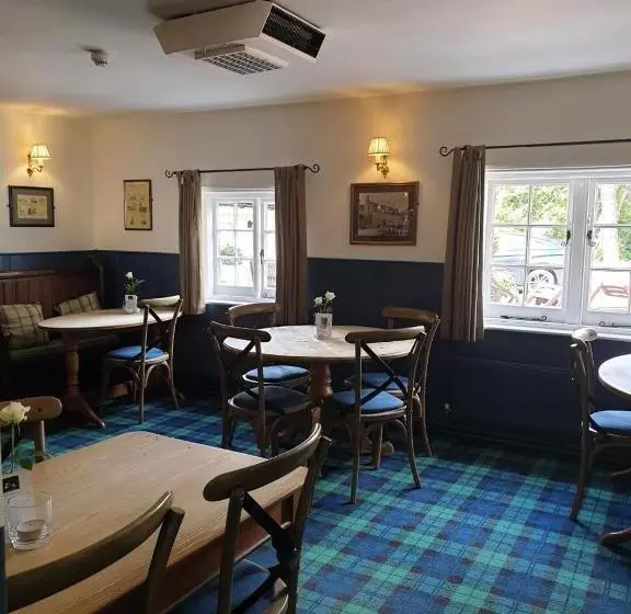 Отель Ye Olde George Inn  Badger Pubs