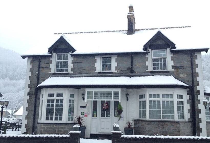 Oakfield House Bed And Breakfast