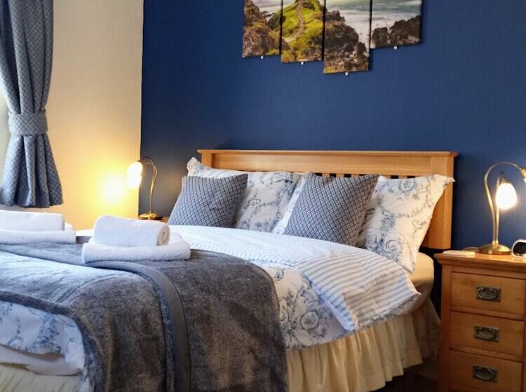 Oakfield House Bed And Breakfast