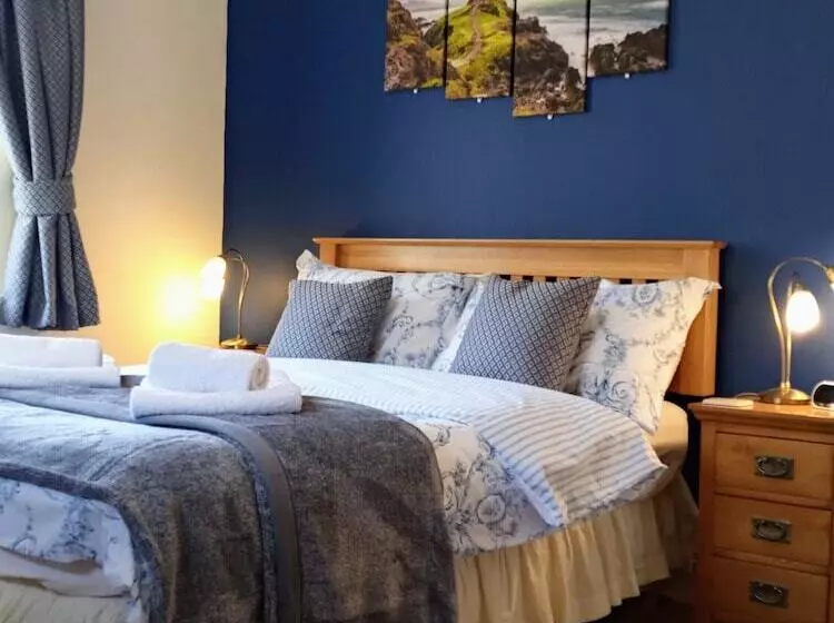 Oakfield House Bed And Breakfast