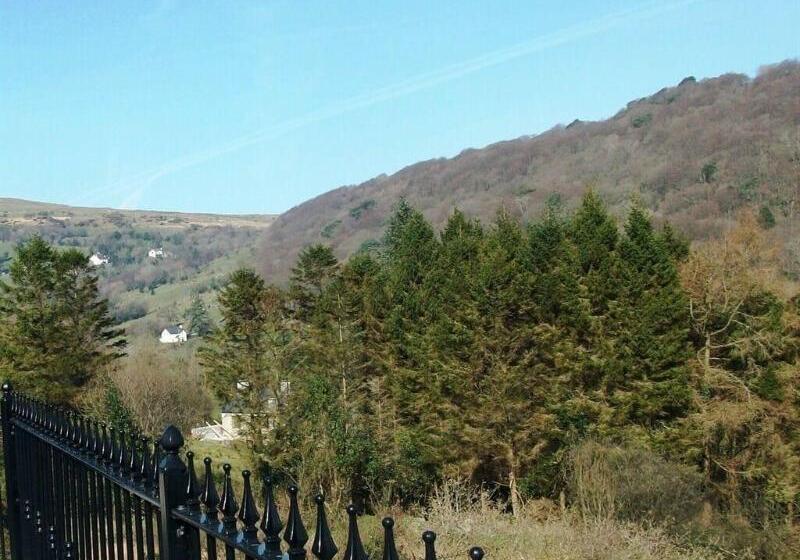 بنسيون Glenn Eireann House