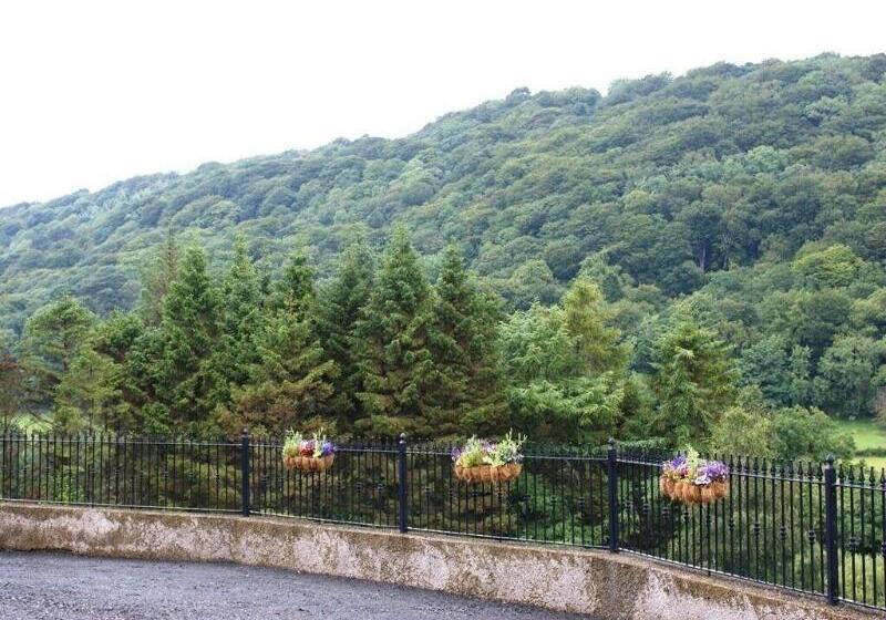 بنسيون Glenn Eireann House