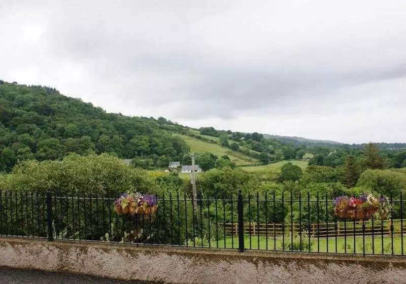 بنسيون Glenn Eireann House