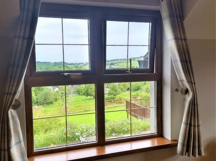 بنسيون Glenn Eireann House