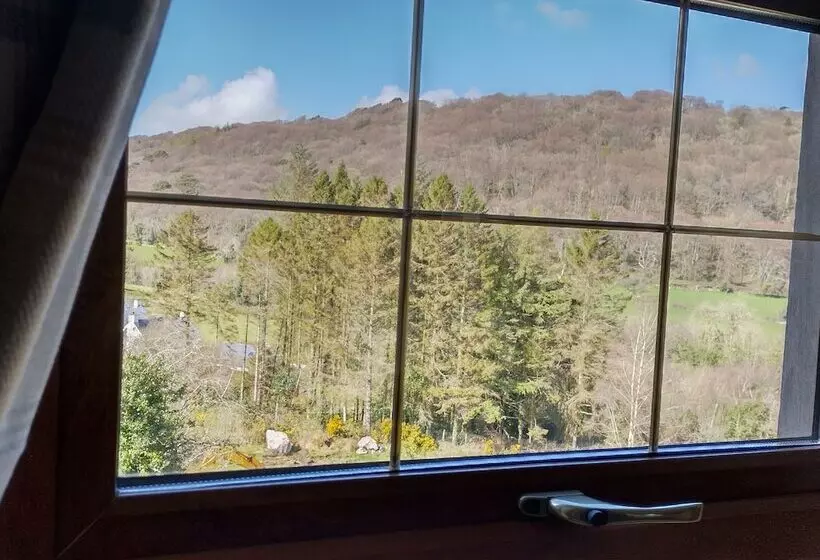 بنسيون Glenn Eireann House