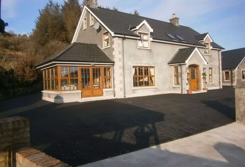 بنسيون Glenn Eireann House