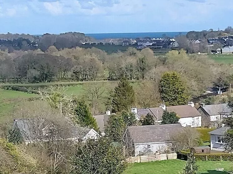 بنسيون Glenn Eireann House