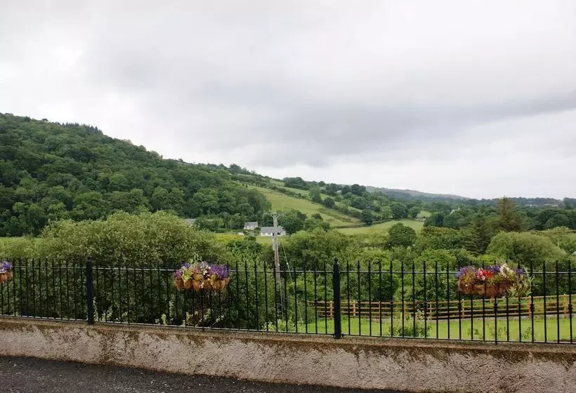 بنسيون Glenn Eireann House