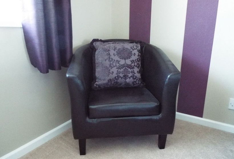 Pensió Guston House