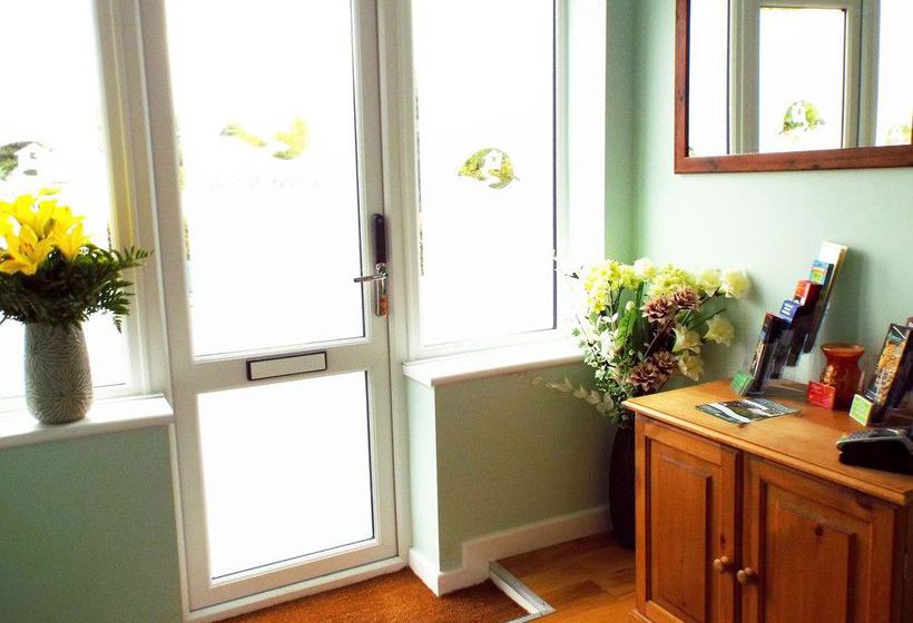 Pensió Guston House