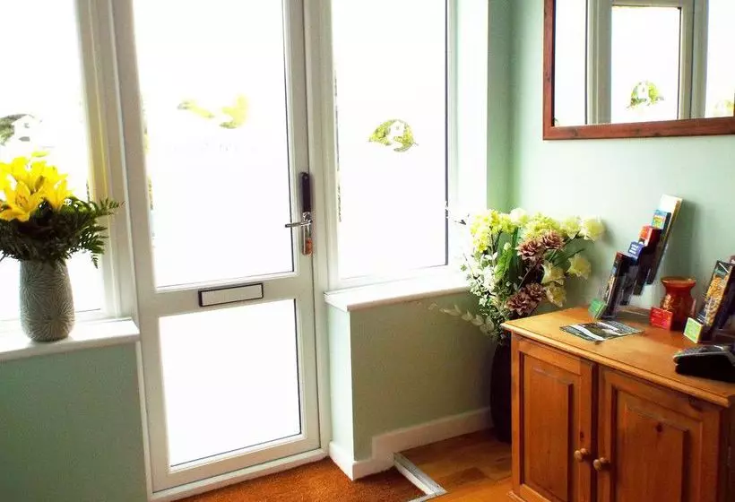 Pensió Guston House