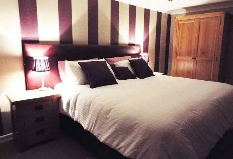 Pensió Guston House