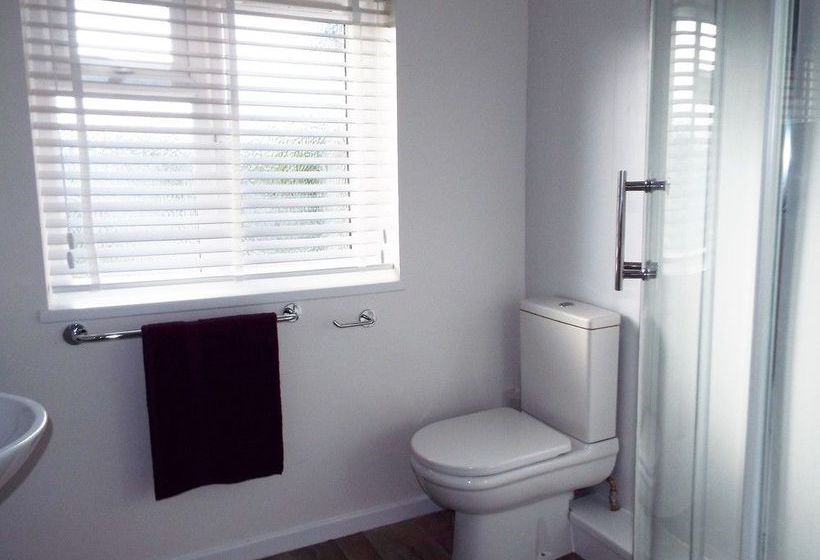 Pensió Guston House