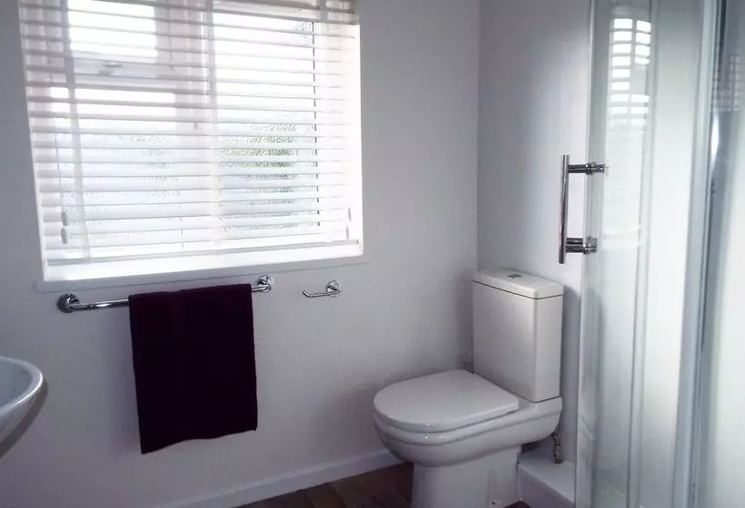 Pensió Guston House