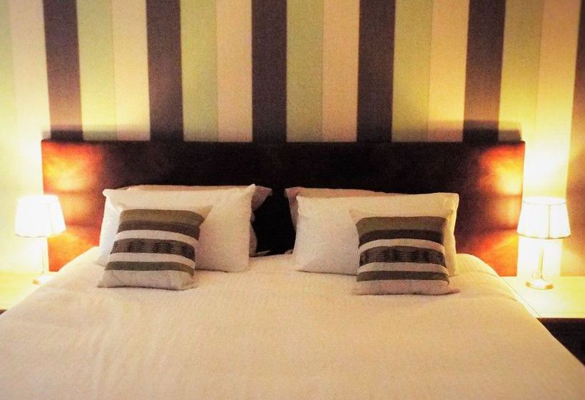 Pensió Guston House