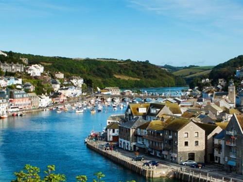 פנסיון Little Mainstone Guest House