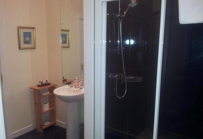 膳宿费 St.ebba B&b