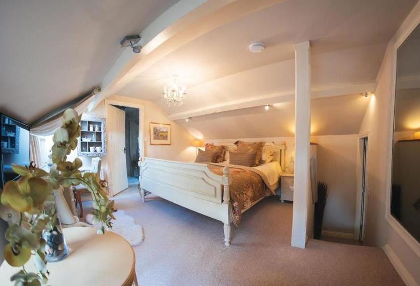 مبيت وإفطار Willington Lodge