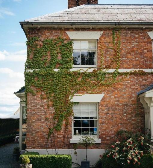 مبيت وإفطار Willington Lodge