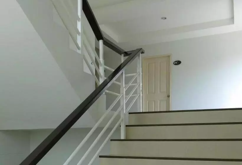 هاستل The Passion