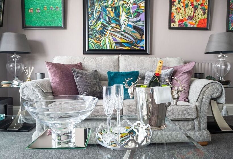 ベッドアンドブレックファースト Highcliffe House