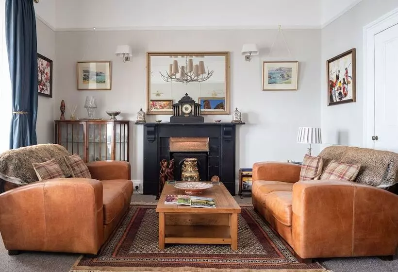 Bed and Breakfast Highcliffe House