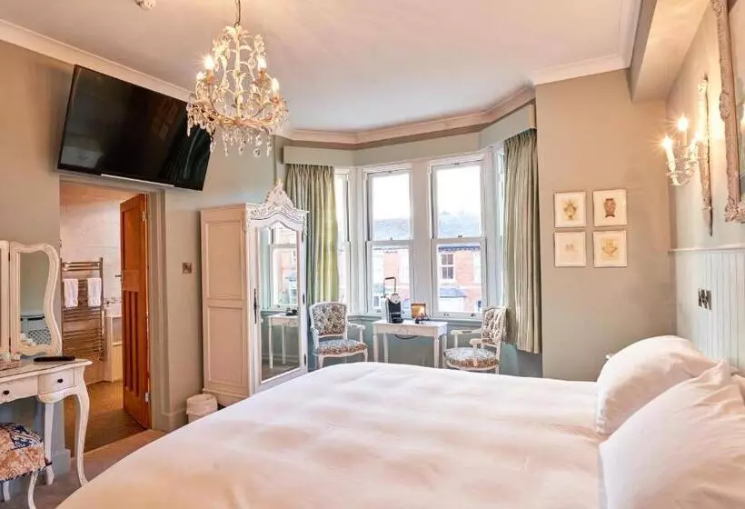 Aamiaismajoitus (B&B) Quilt And Croissants Guest House