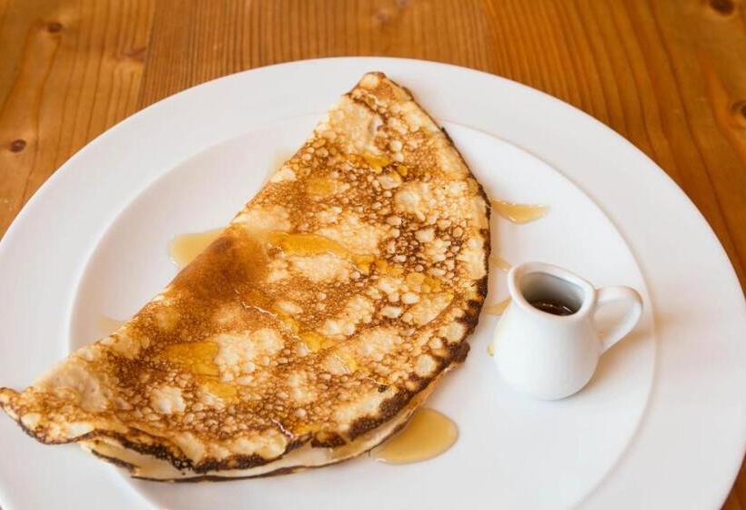 مبيت وإفطار Quilt And Croissants Guest House