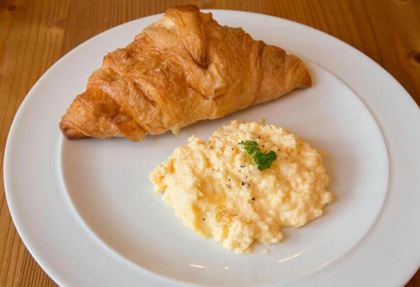 مبيت وإفطار Quilt And Croissants Guest House