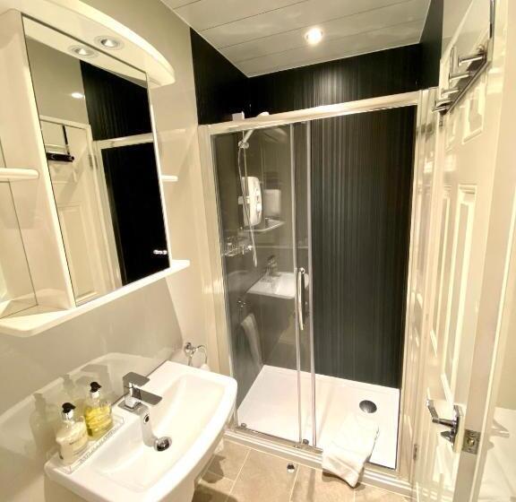 مبيت وإفطار Quilt And Croissants Guest House